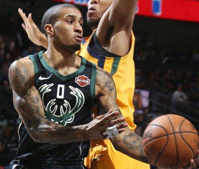 央媒的四字 央媒的四字